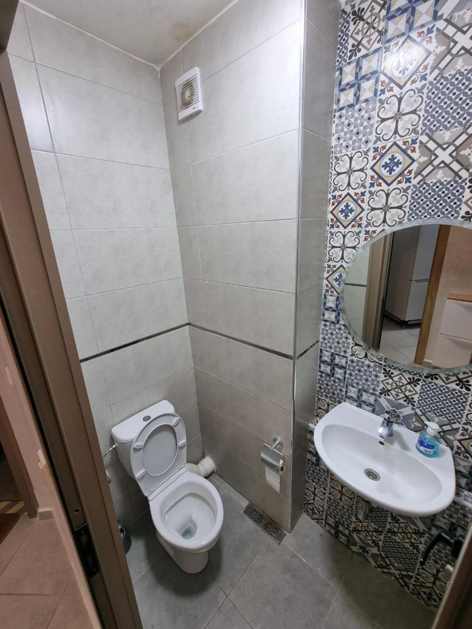 Anza With Terrace Apartment